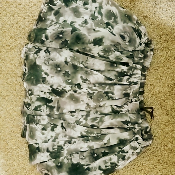 Georgette - Picture 2 of 2